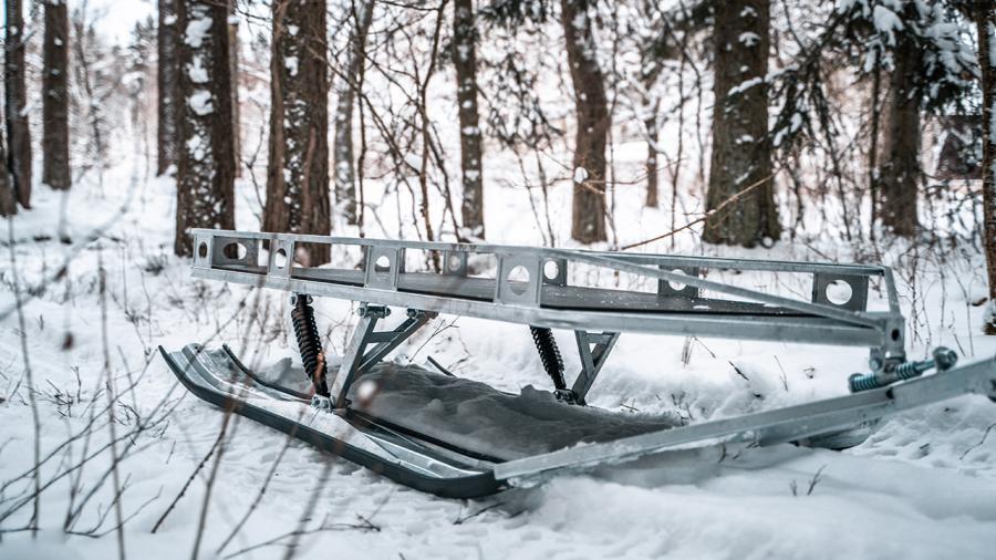 Ski sled (platform trailer on skis)