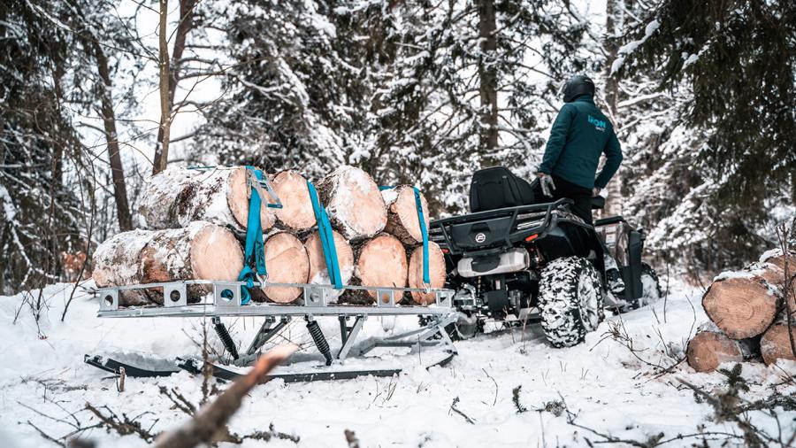 Ski sled (platform trailer on skis)