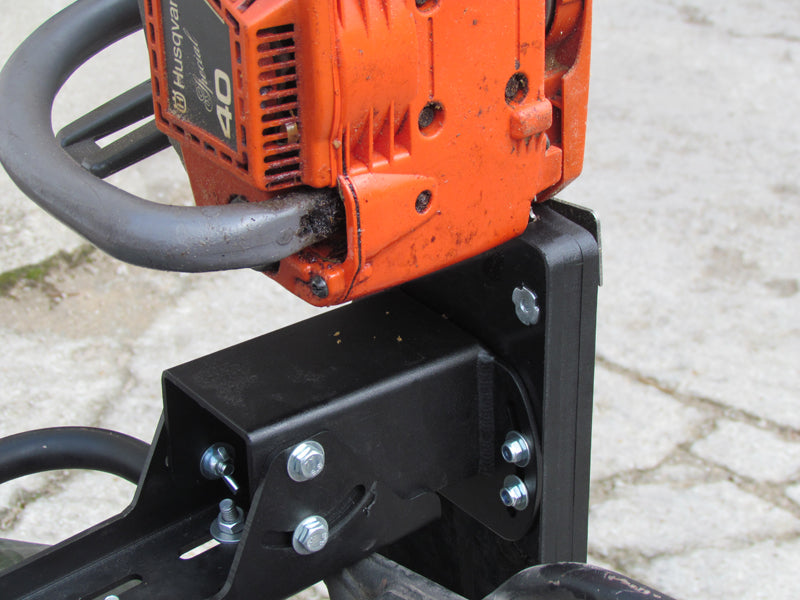 Chainsaw holder for ATV / UTV