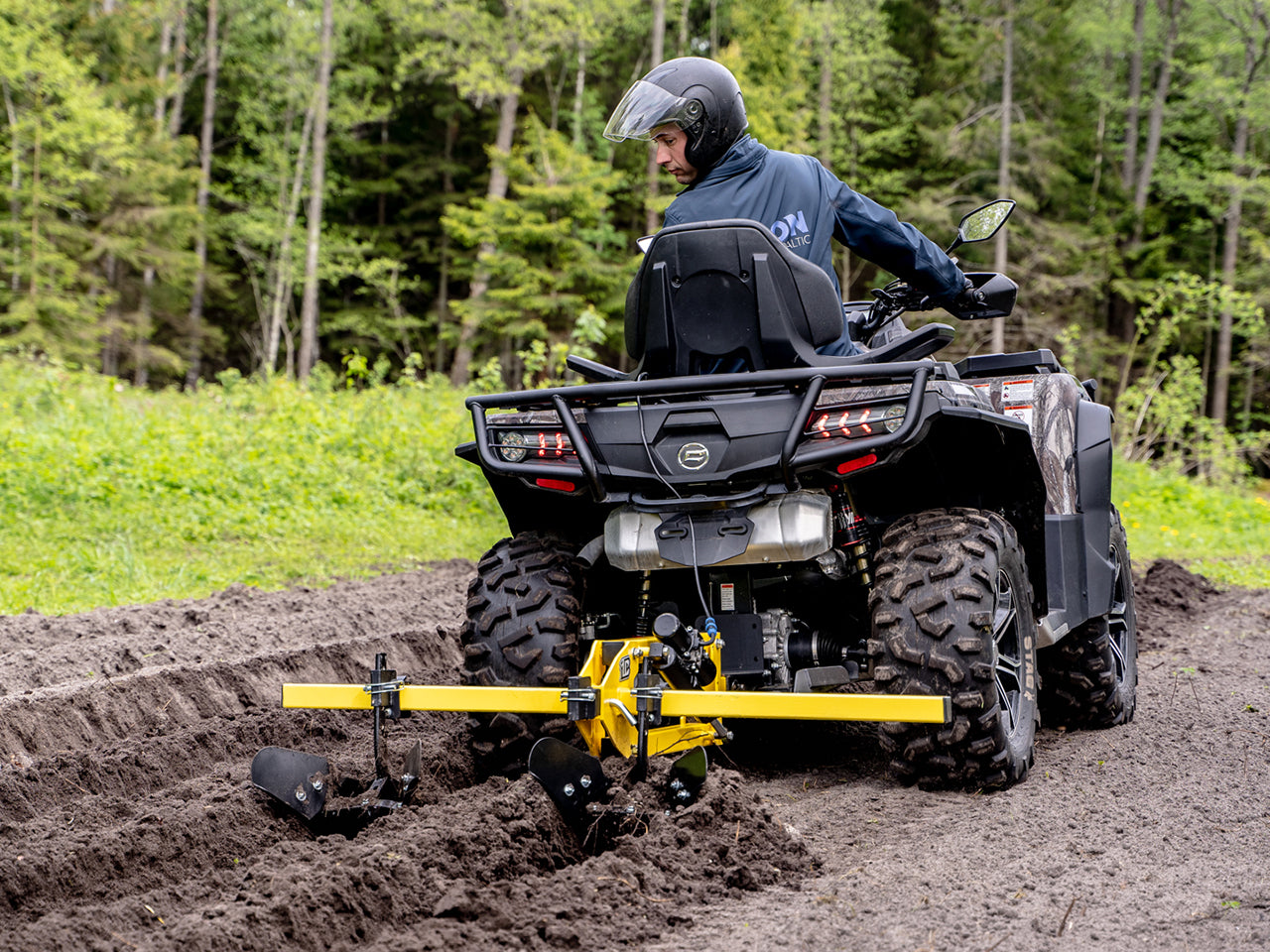 Ridge plow: Two bottom plow: (Receiver Mount System)